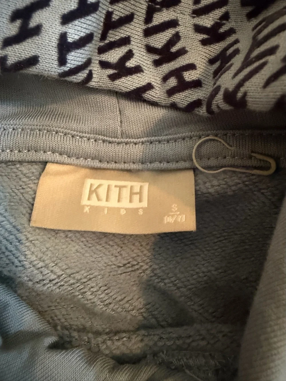 Kids Kith light blue/ navy Print Hooded Sweatshirt size small 6/7
